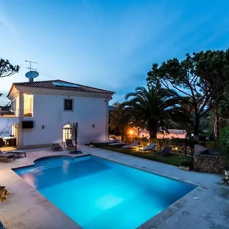 Sleeps 8 With Pool Air Con And Wifi 빌라 *